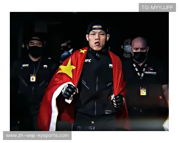 UFC拳手头部伤口裂开，仍坚持战斗：硬核意志的真实写照